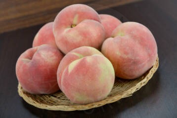 Pesche a polpa bianca