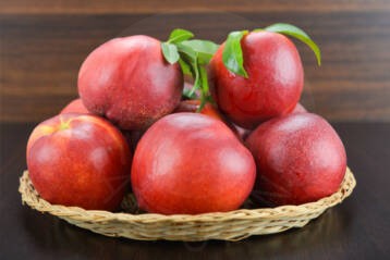 Pesche noci a polpa gialla